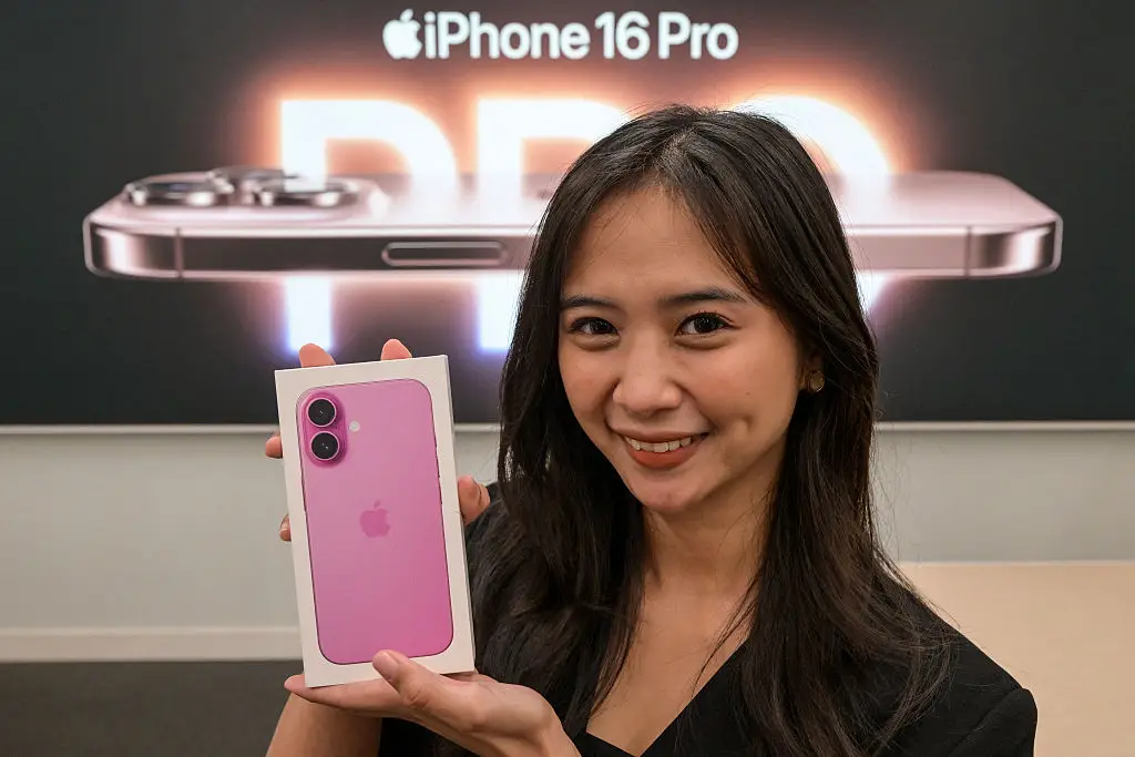 Apple appears to be ditching the pink colorway for the new iPhone 17 (Bay Ismoyo/AFP via Getty Images)