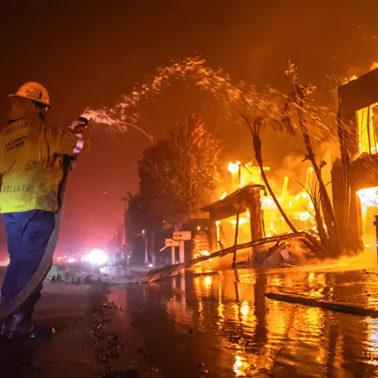 Meteorologist who predicted LA wildfires saved hundreds of lives after issuing early warning sign across the city