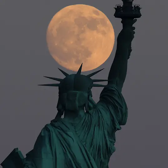 Gary Hershorn/Contributor / Reddit/Apple Maps