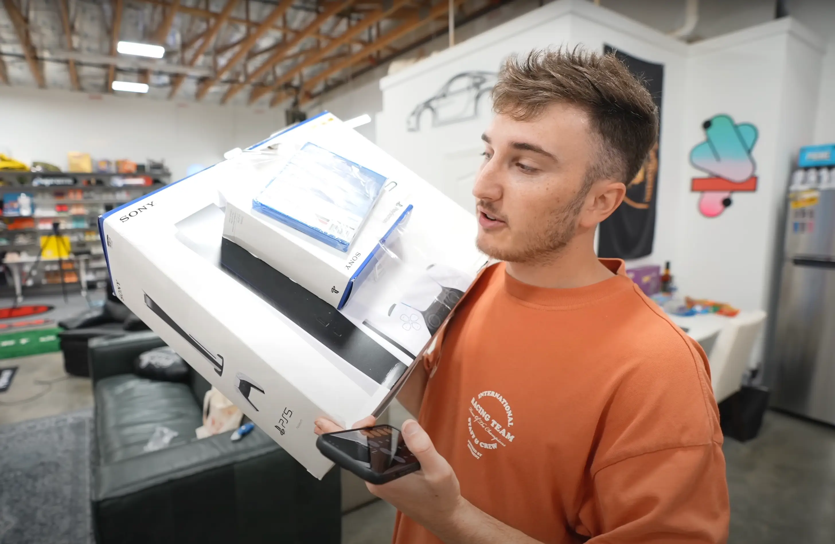 Harrison Nevel found a PlayStation 5 inside the box (YouTube/@HarrisonNevel)