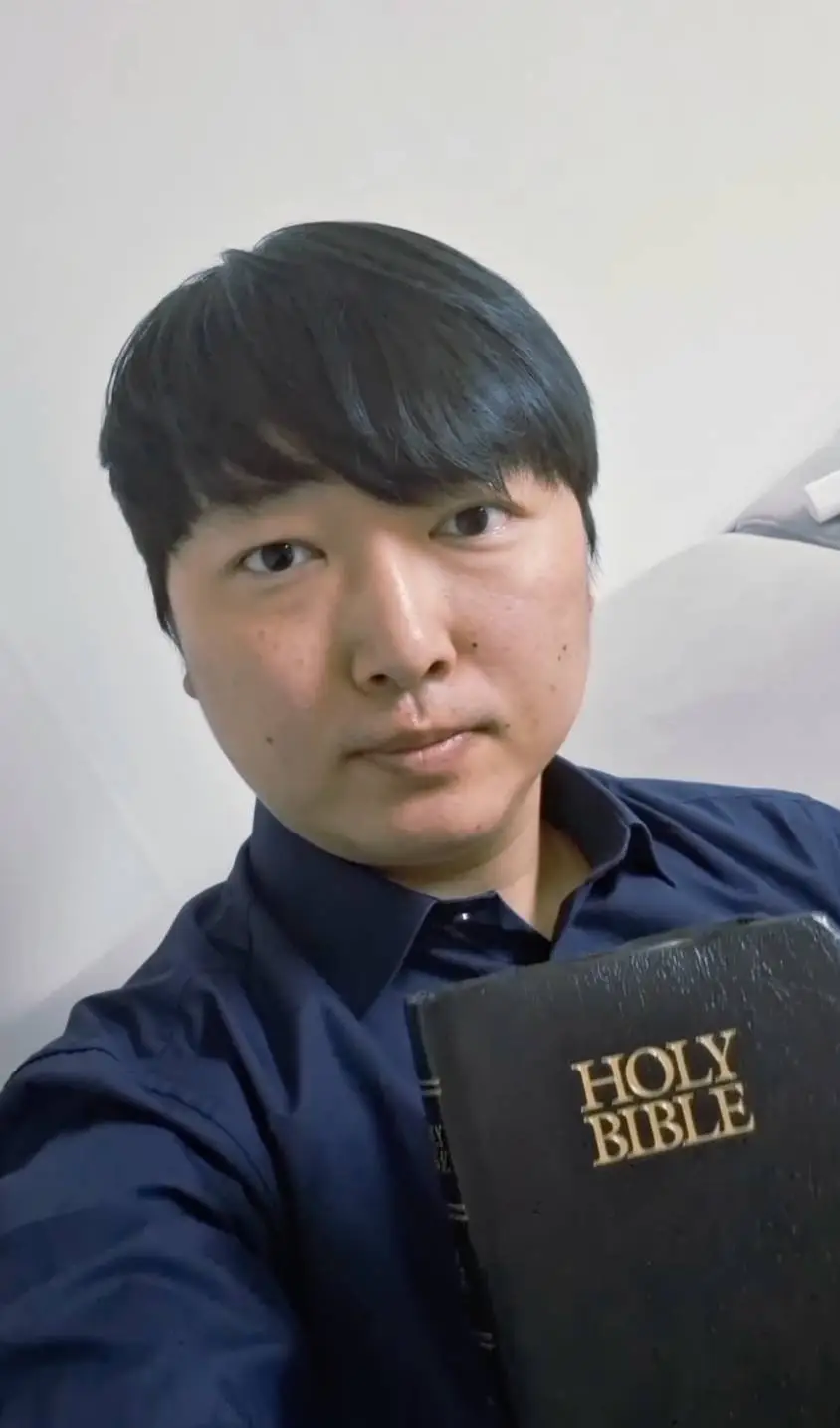 Kim uses his platform to spread the word of God (Instagram / YoungHoon Kim)