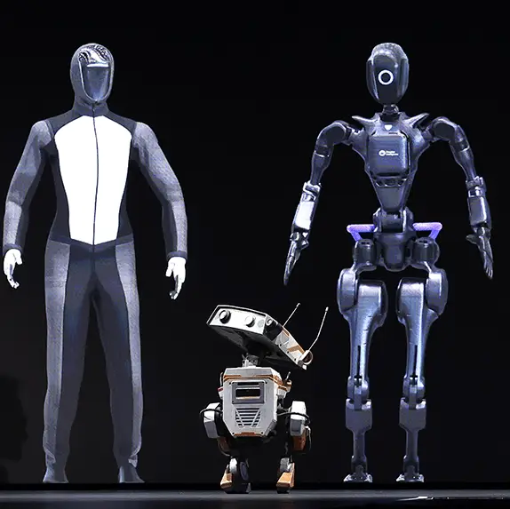 Travis P Ball/Contributor / Justin Sullivan/Staff / Getty