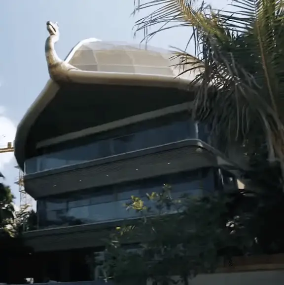 Mike Thurston/ YouTube