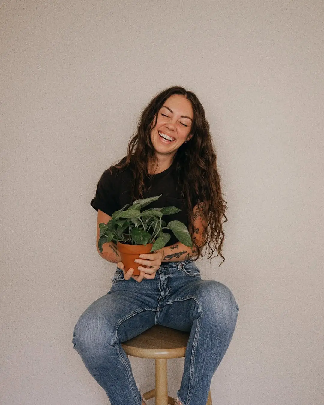 Chas is keen to share the tips and strategies that she used to achieve success online (Instagram/through.the.lleaves)