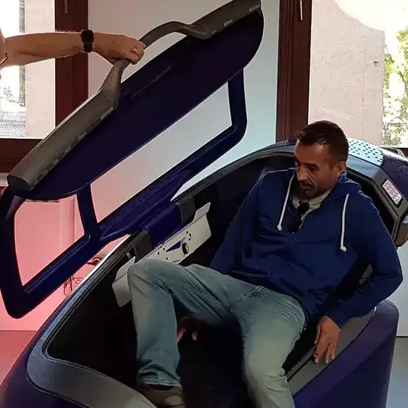 Reason why suicide pod death was called off at last minute after first person was set to die in machine