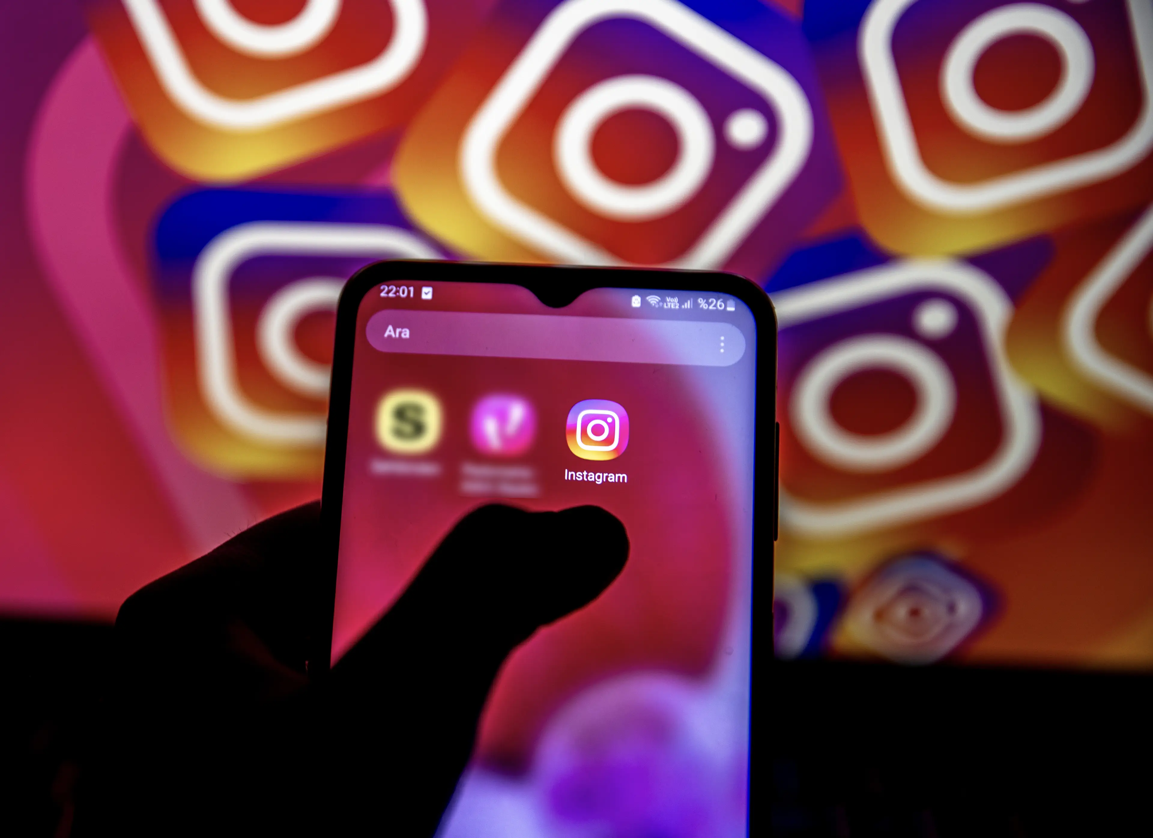 The 'get to know me' Instagram trend has gone viral recently.