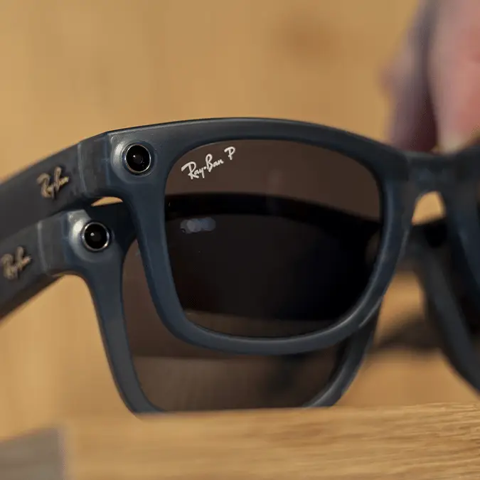 Dad 'lost everything' after Meta AI glasses left him searching the desert for aliens