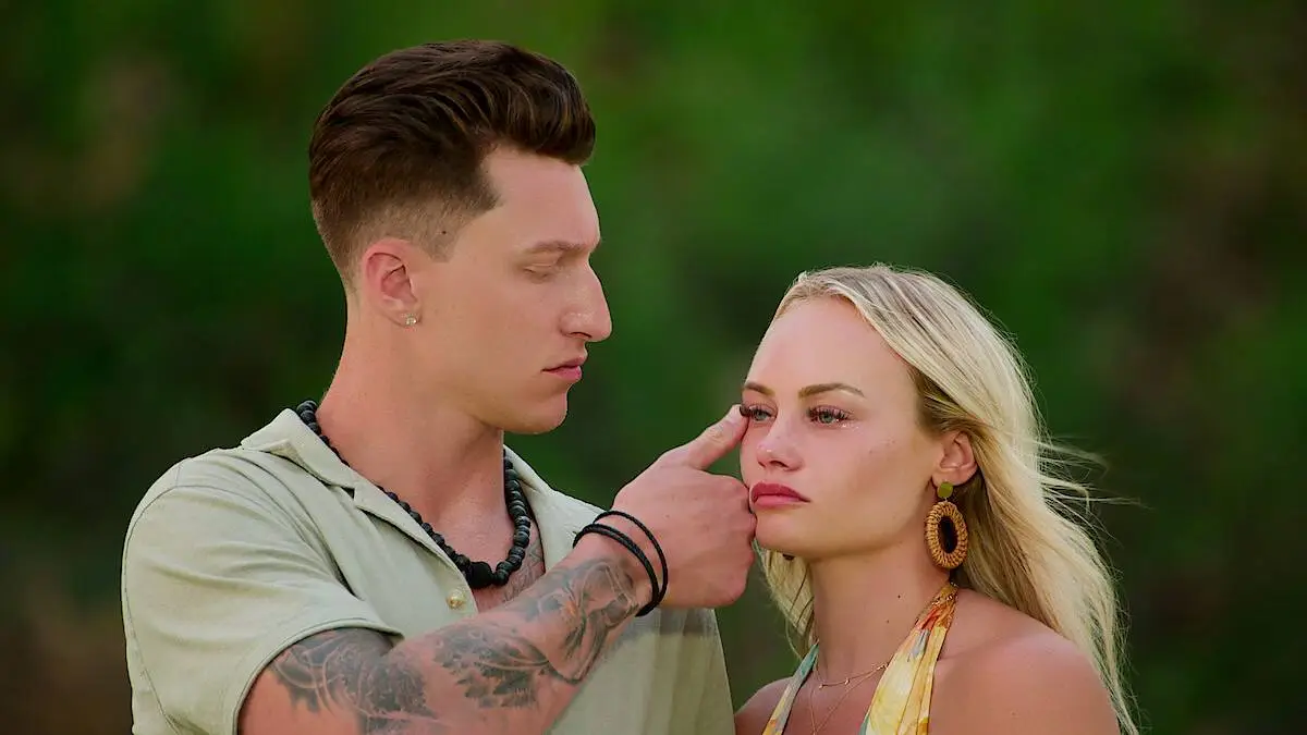 Ashley has a score to settle with Grant after he cheated on her (Netflix)