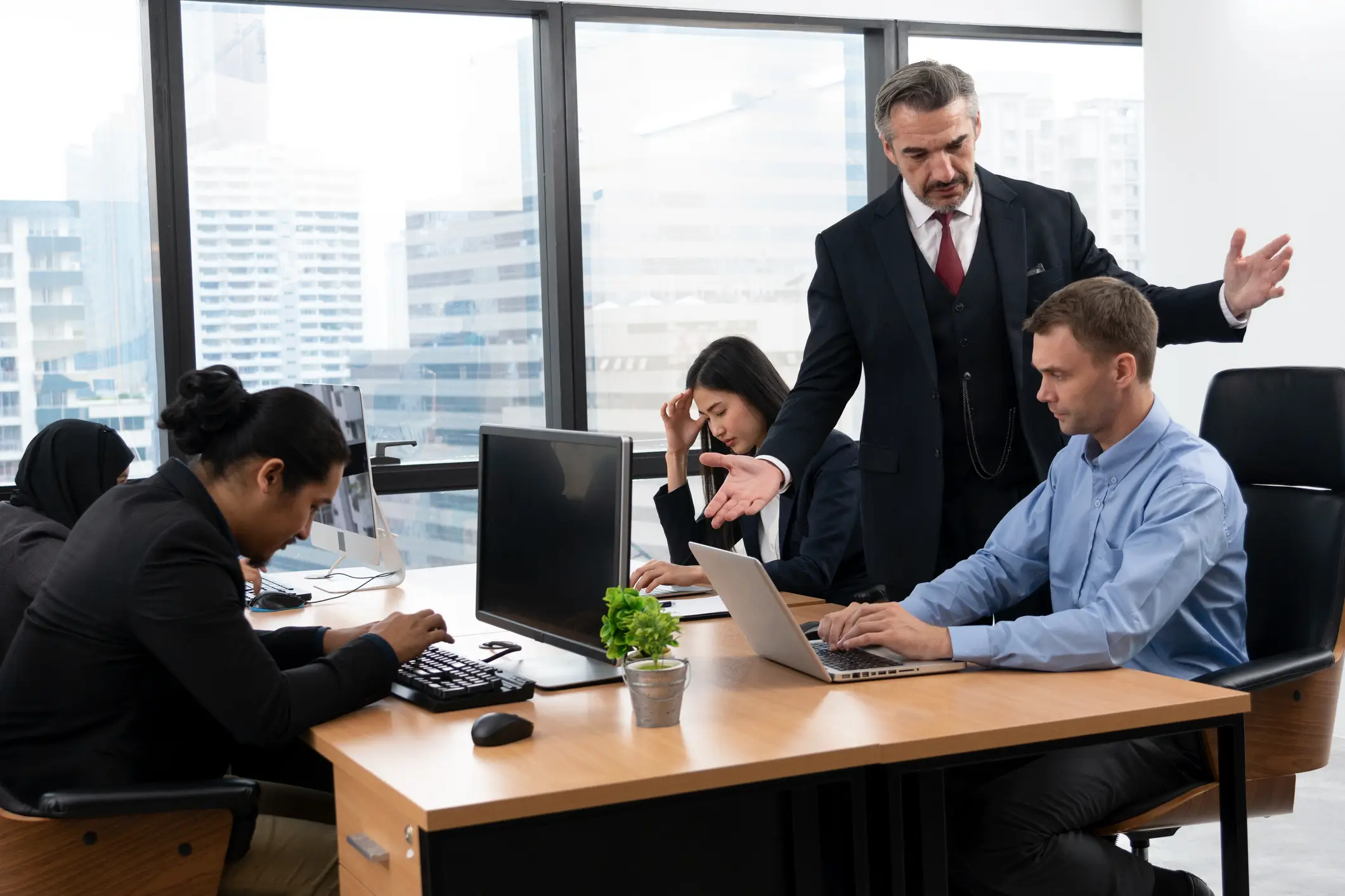An expert has unlocked the science behind how to tell if your boss is secretly a psychopath (sukanya sitthikongsak/Getty Images)