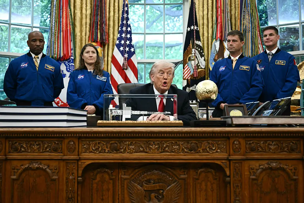 Trump greeted the astronauts at the White House (Brendan SMIALOWSKI/AFP via Getty Images)