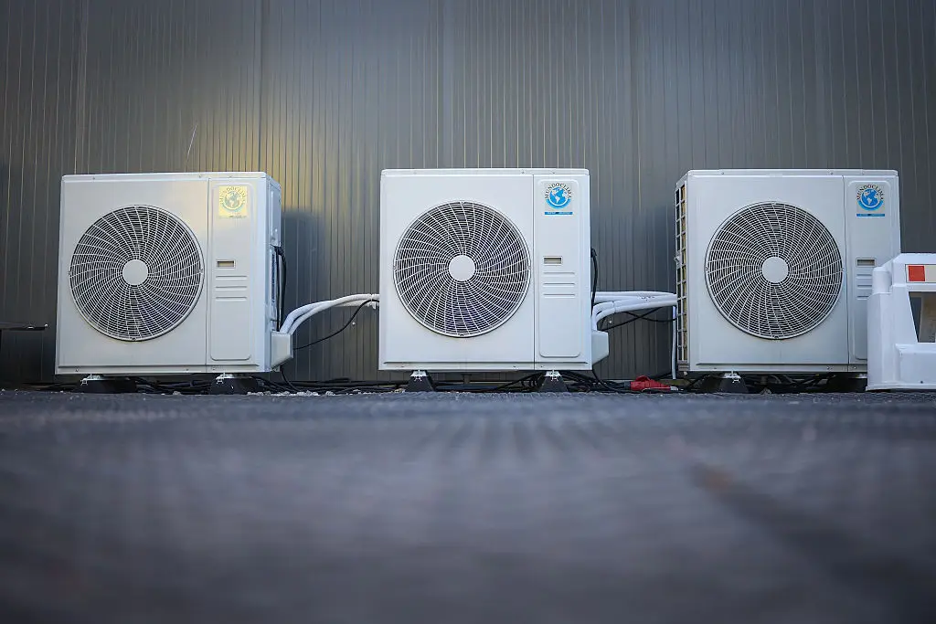Reduced hydration in the air triggered by air conditioning can lead to a number of health issues (Ronny Hartmann/AFP via Getty Images)