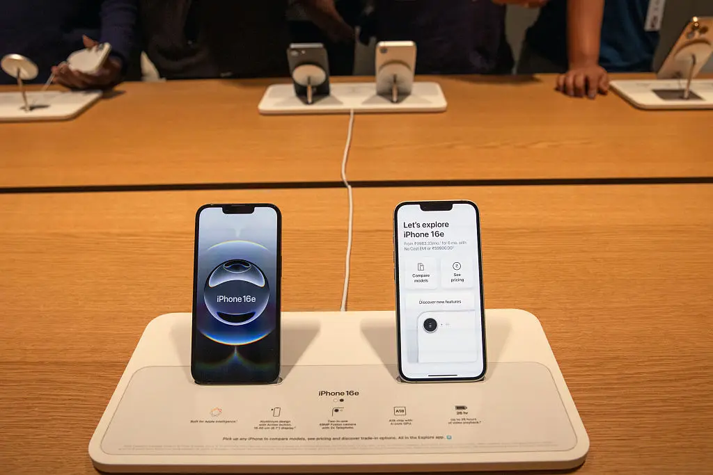You can now trade in the short-lived iPhone 16e (Bloomberg / Contributor / Getty)