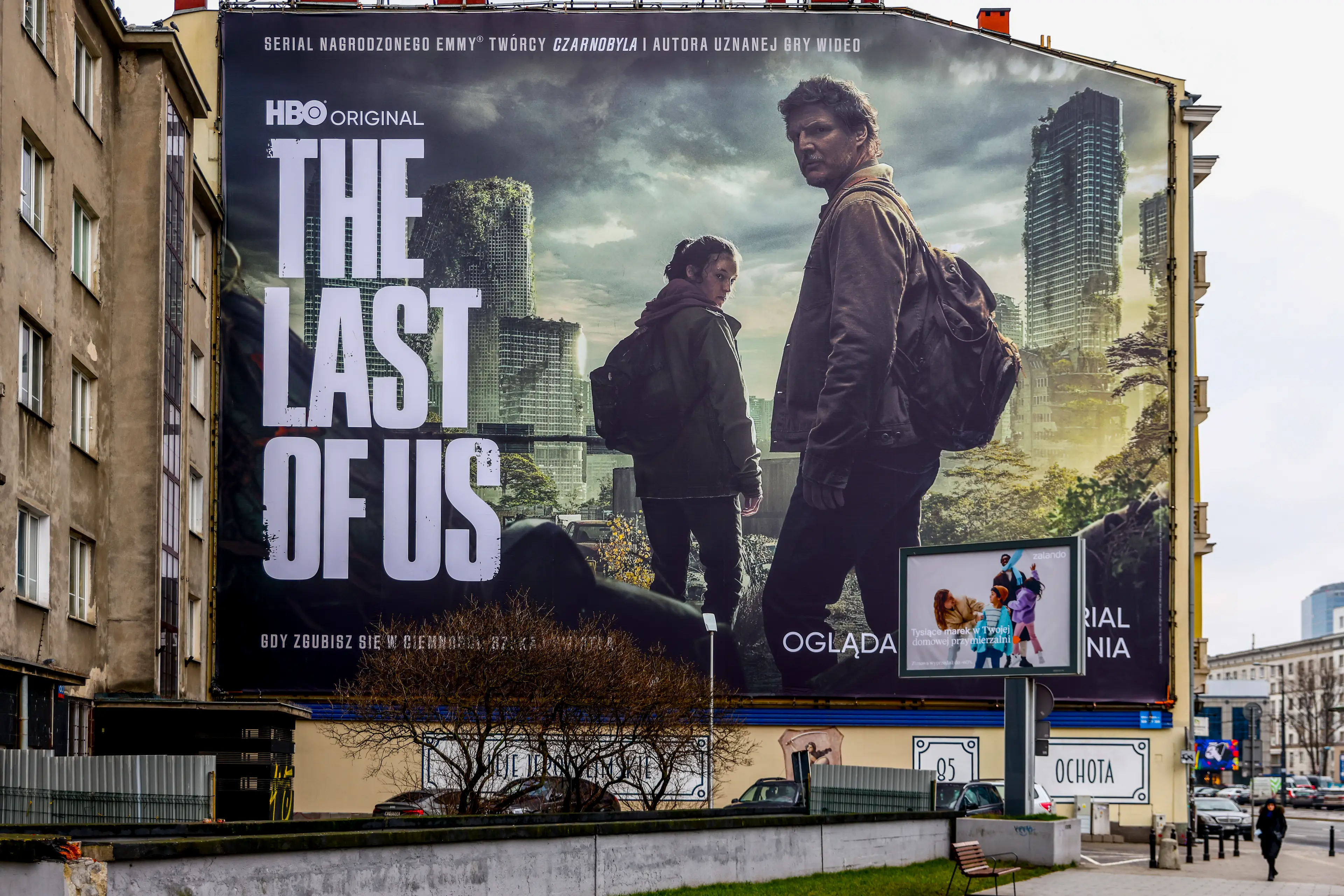 Everyone's drawing comparisons to dystopian show The Last of Us.