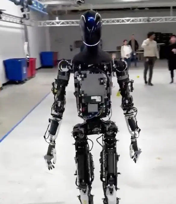 Some viewers are taken aback by its advancements whilst others find it spooky / Elon Musk/X