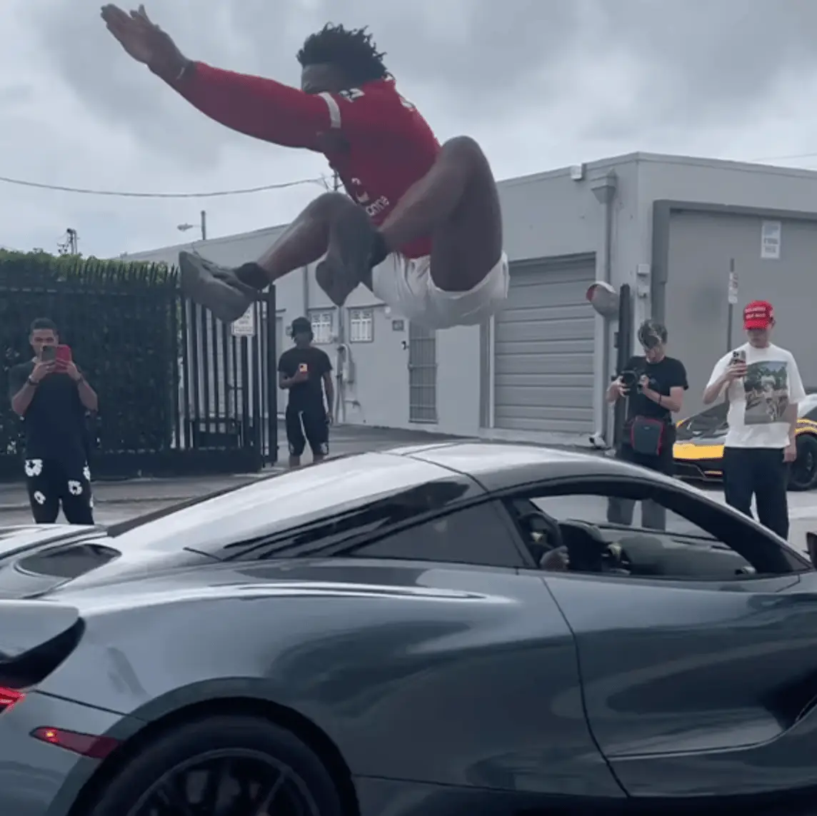 @ishowspeed/Instagram