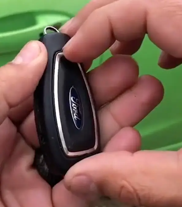 The hidden gadget can manually unlock the car door / melvinleedavis/ TikTok