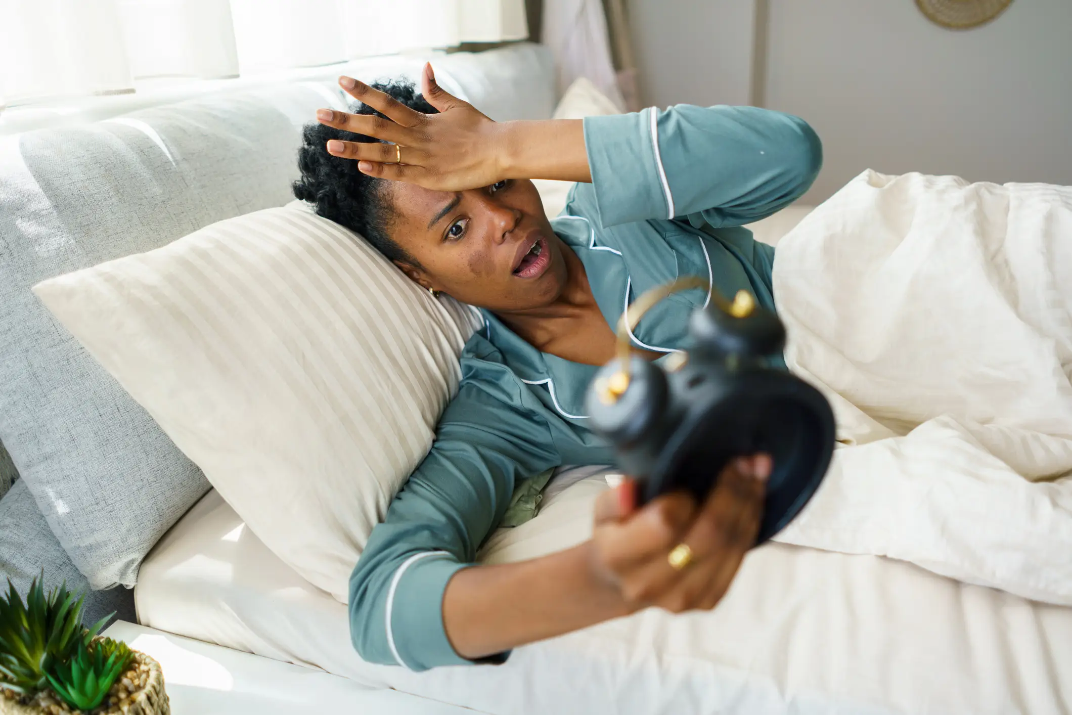 Make sure you're checking traditional alarm clocks when the clocks go back (StockPlanets / Getty)