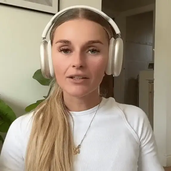 Woman returns AirPods Max headphones just two hours after getting them following issue she couldn't get over