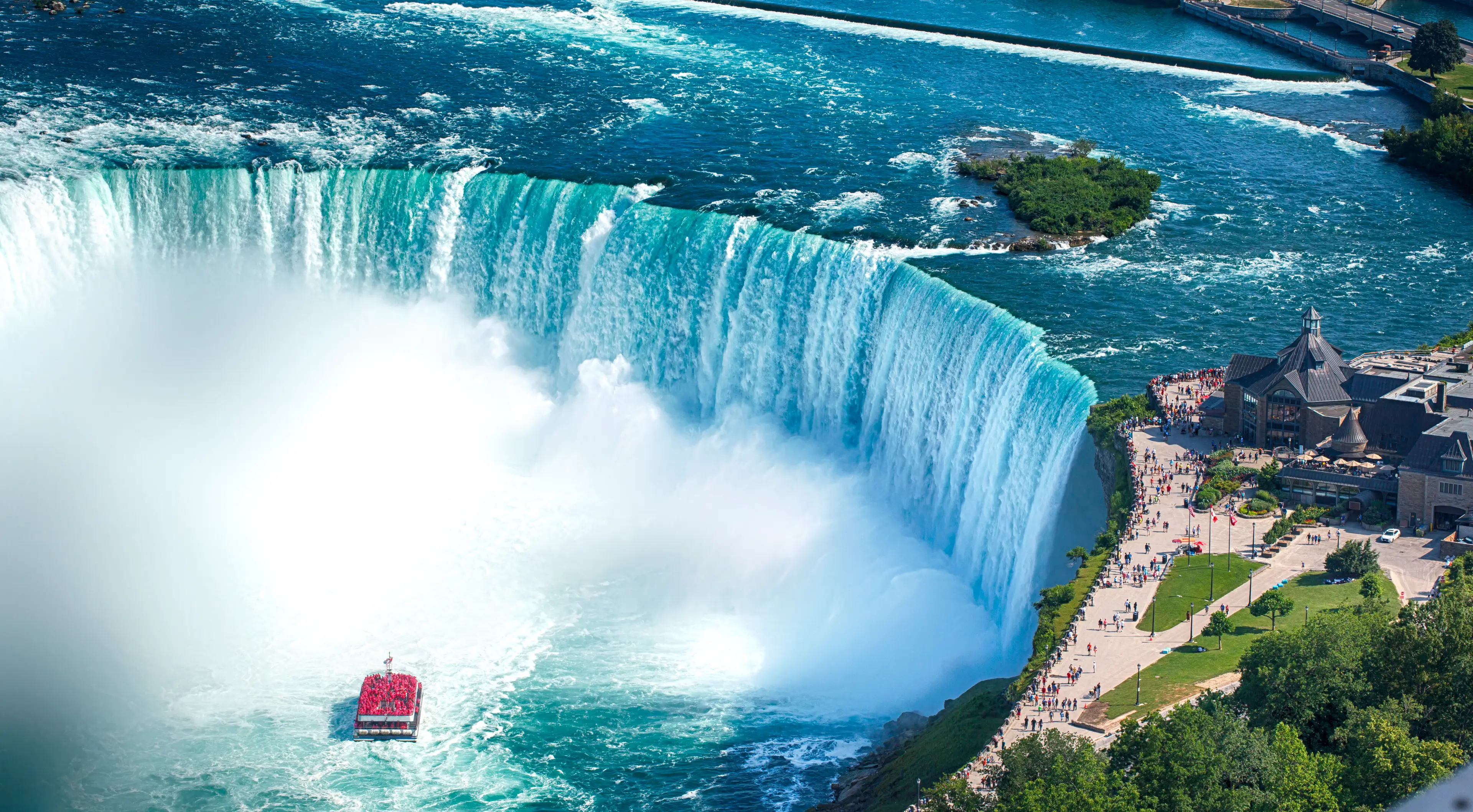 The famous Horseshoe Falls at Niagara (Anjelika Gretskaia / Getty)