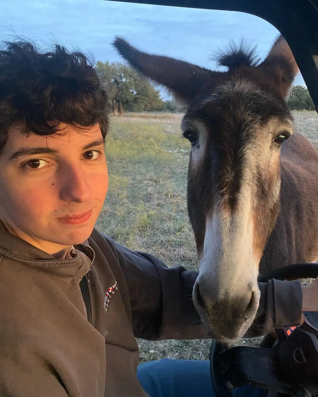 The YouTuber revisited the 2011 Facebook game (Instagram/@buttersontv)