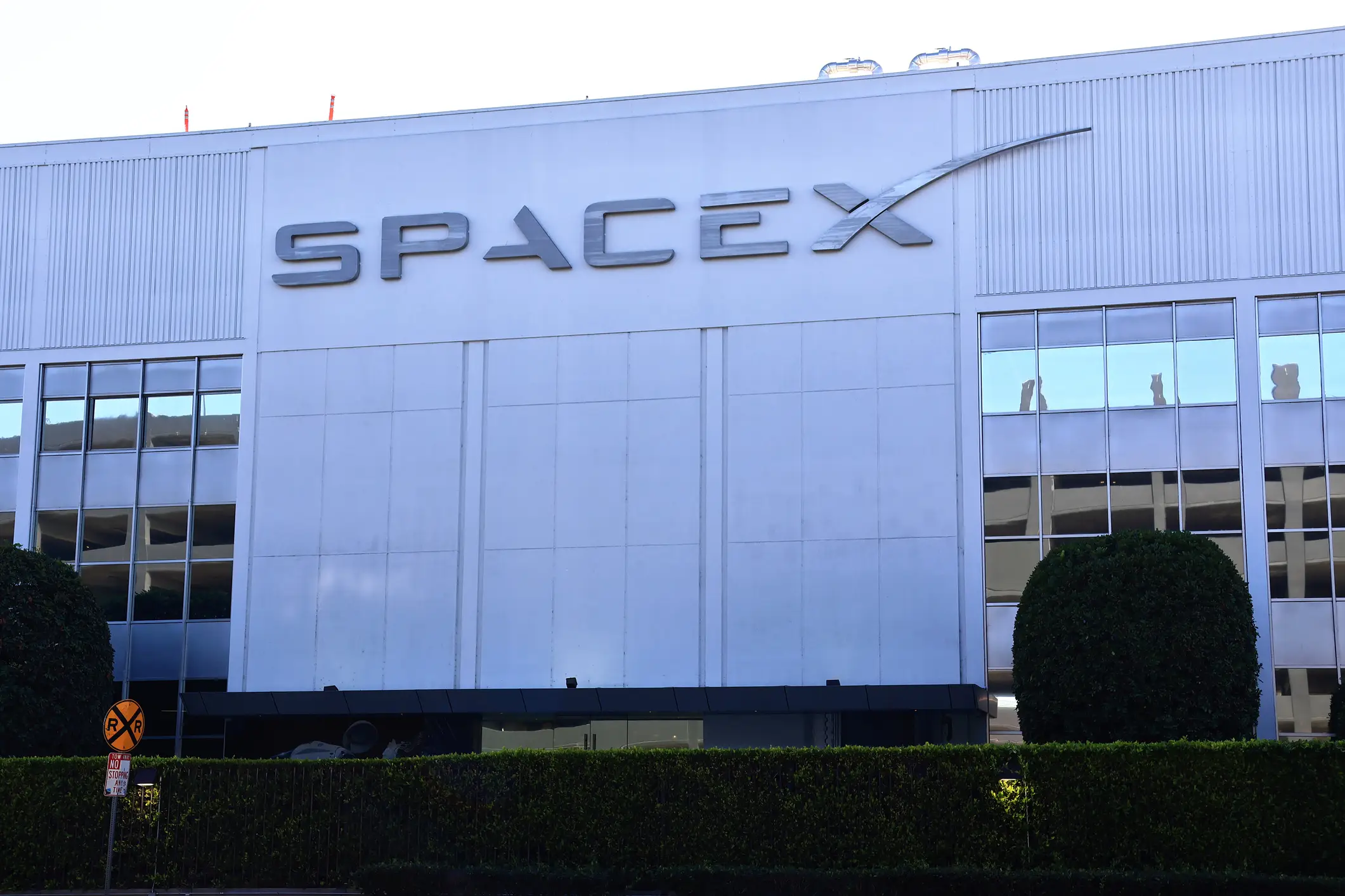 $1 trillion has been wiped from SpaceX stock after seven straight days of losses (Walter Cicchetti/Getty)