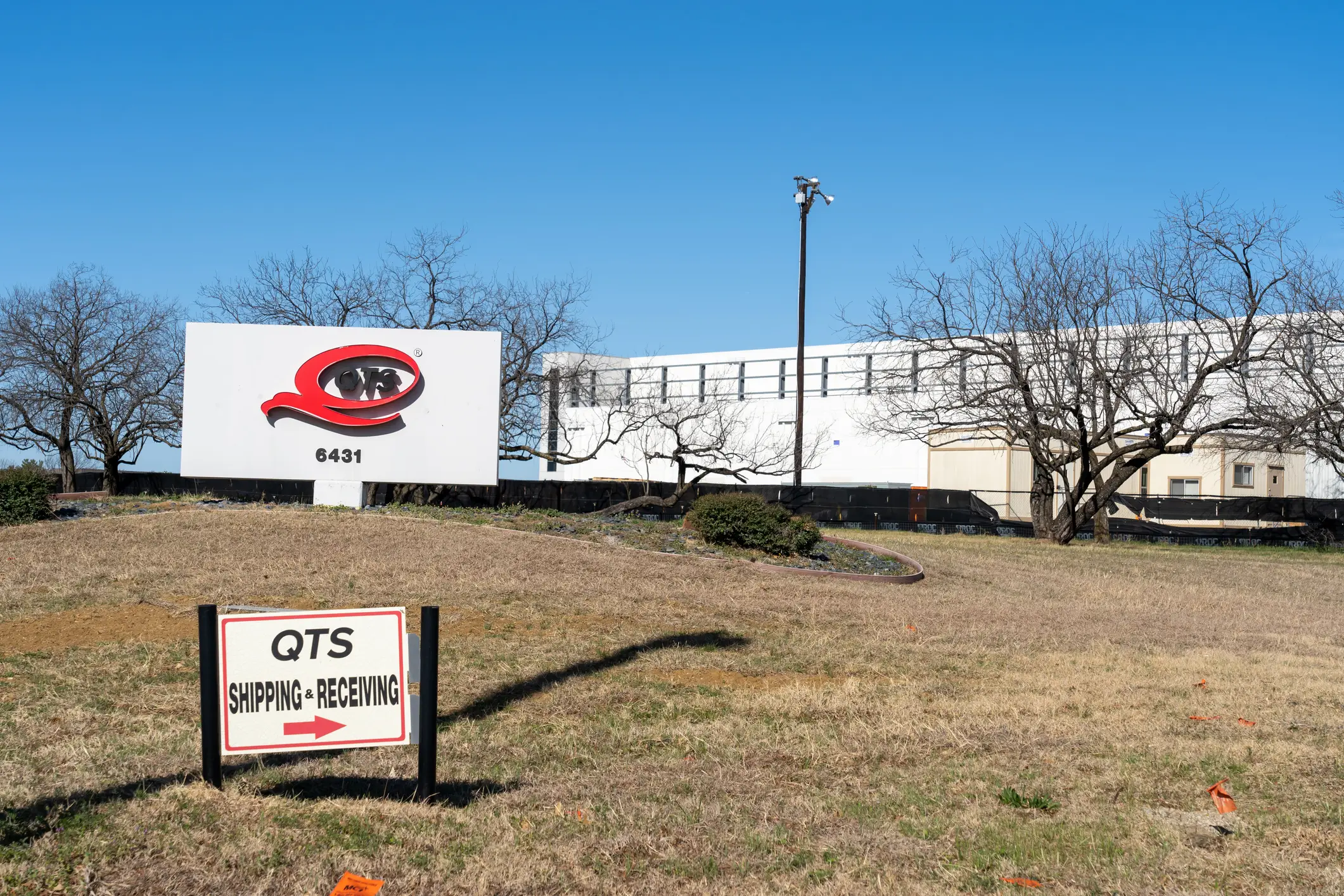 QTS reportedly owed $147,474 for more than 29 million gallons of water (HVEPhoto/Getty)