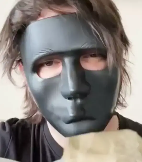 TikTok/@maskred