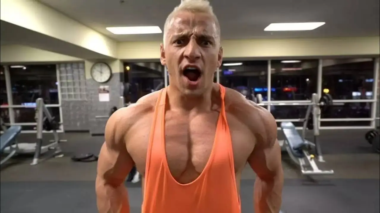 Zdorovetskiy has had quite the transformation (YouTube / VitalyzdTv)