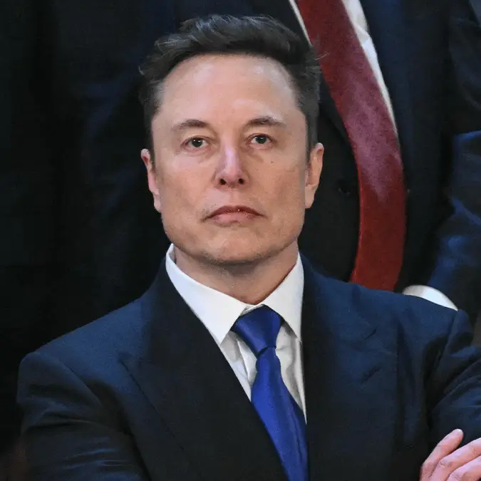 Experts explain why Elon Musk's net worth has plummeted by $102,000,000,000 in just 2 months