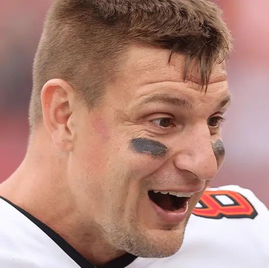 Rob Gronkowski forgot he invested $69,000 in Apple and ten years later the value has completely changed his net-worth