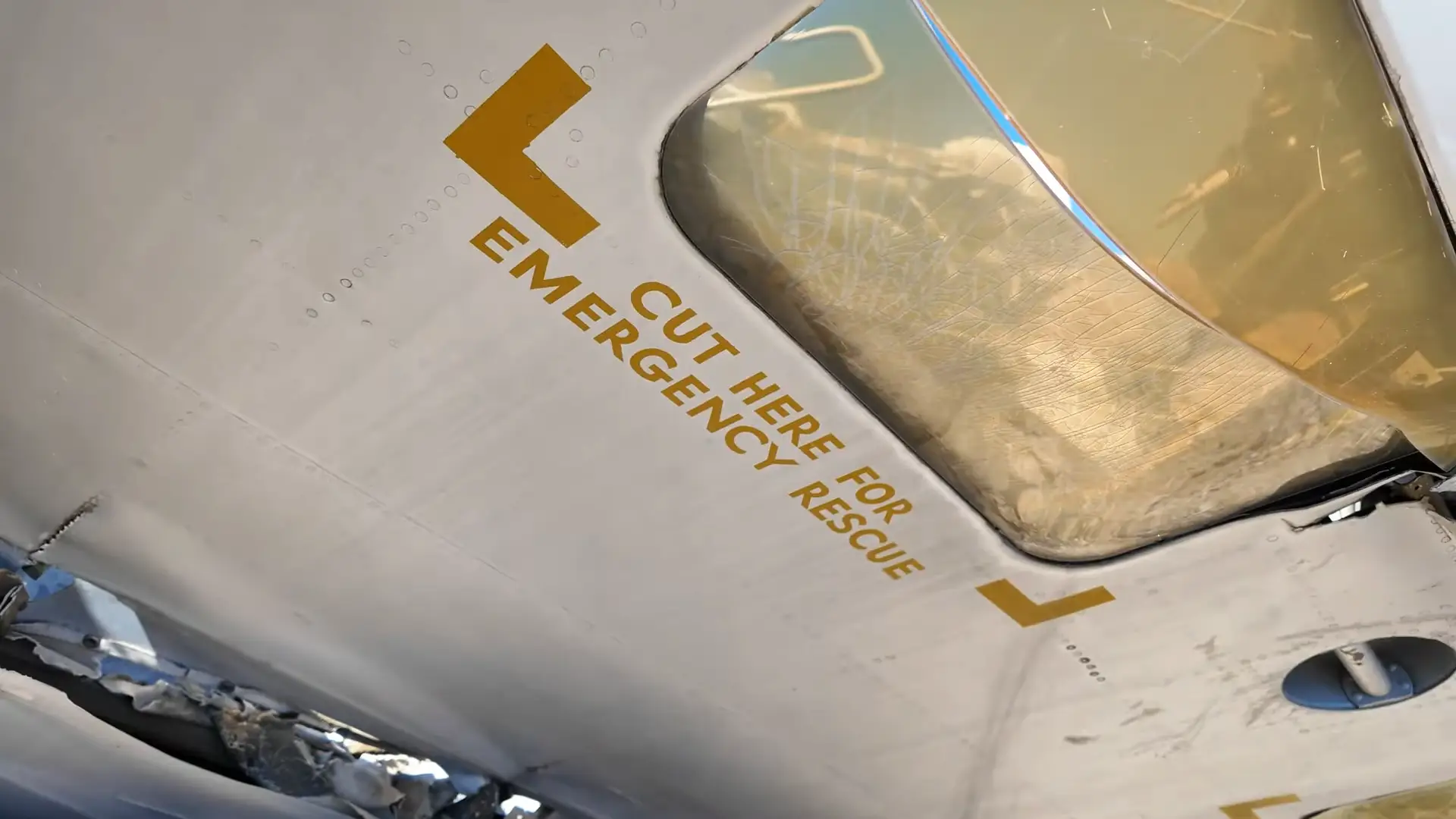 Some parts of the plane remain in near-perfect condition despite it's age (YouTube/Ghost Town Living)