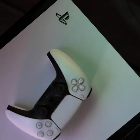 People sickened by inside of PS5 after it's opened up following issues overheating