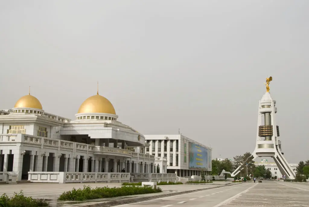 The city has a tiny population for such a massive place (Jorge Fernández / Contributor / Getty)