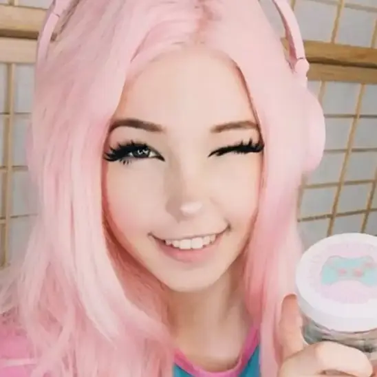  Instagram/@belle.delphine/X/@louistheroux