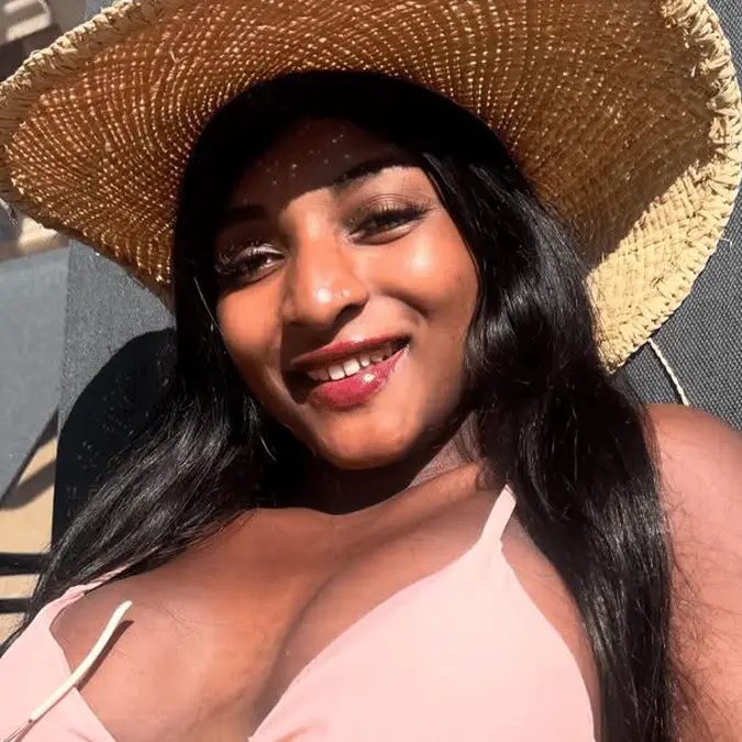 TikTok influencer filmed her own arrest by ICE in shocking footage