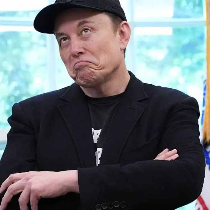 White House exec reveals if he gave Elon Musk that black eye following 'WWE-style' clash