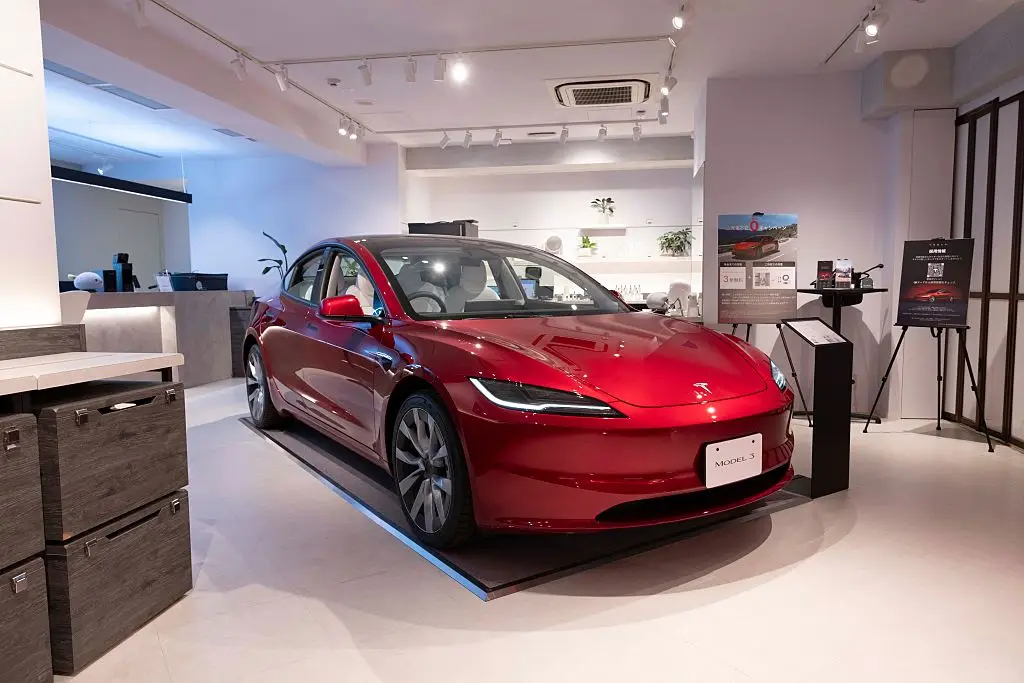 They soon realized they should have swapped the Model 3 for an Uber ride (Stanislav Kogiku/SOPA Images/LightRocket via Getty Images)