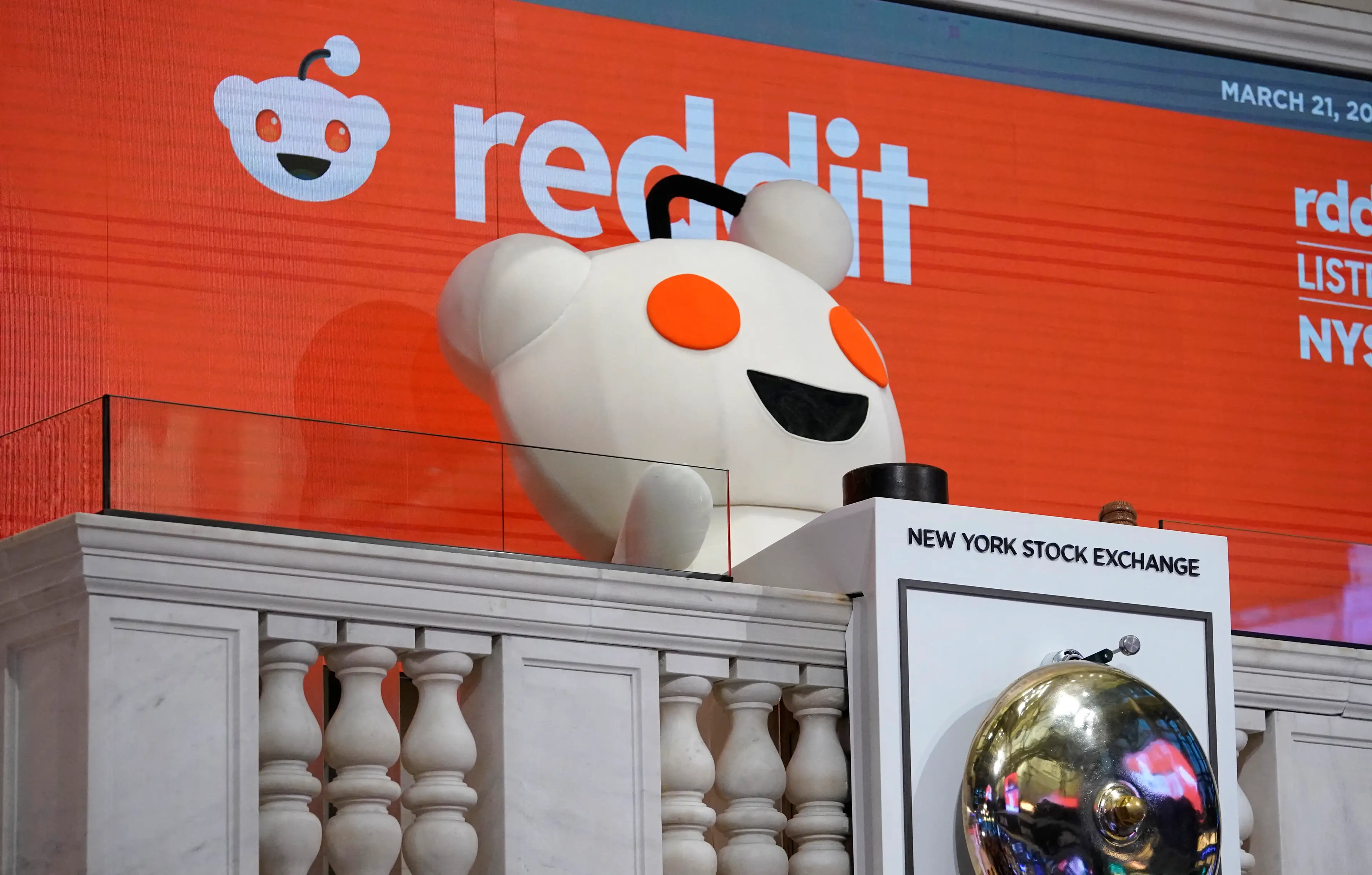 Reddit wouldn't be Reddit without Snoo (TIMOTHY A. CLARY / Contributor / Getty)