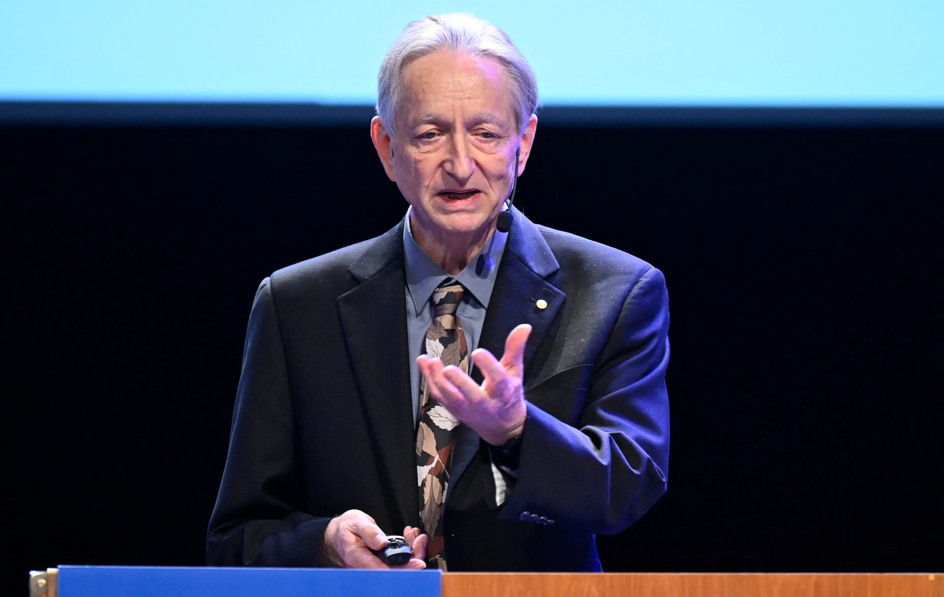 Hinton warns that humanity no longer has the ability to ‘outthink’ these advanced AI models (PONTUS LUNDAHL/TT NEWS AGENCY/AFP via Getty Images)