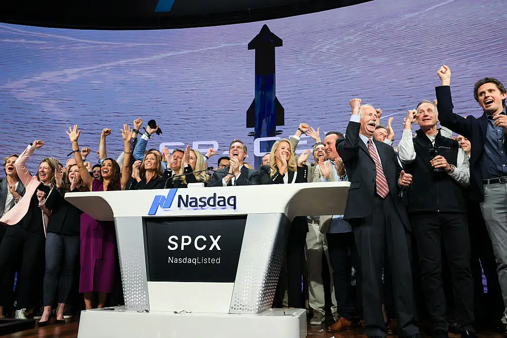 For now, some people are making a fortune on SpaceX (TIMOTHY A. CLARY / Contributor / Getty)