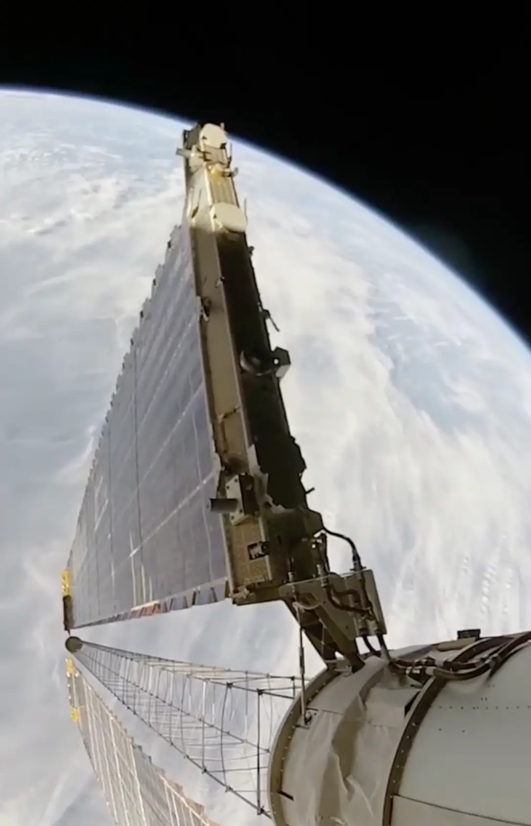 One astronaut has set the record straight on Flat Earth theory (TikTok/@spacemanedu)