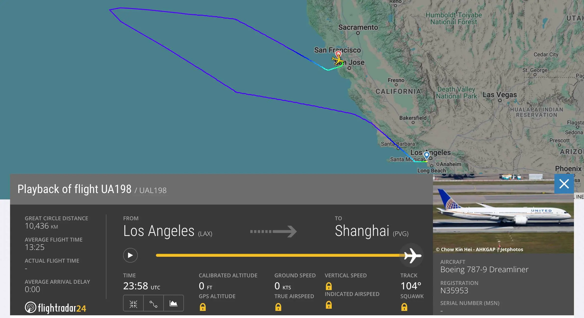 Flight UA198 had to make an unexpected stop in San Francisco (Flightradar24)