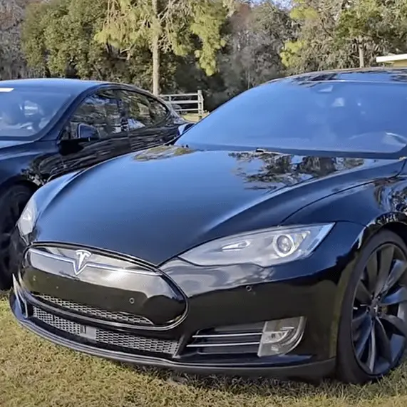 Man who bought two used Teslas issues warning to others after discovering 'annoying' issue with both vehicles