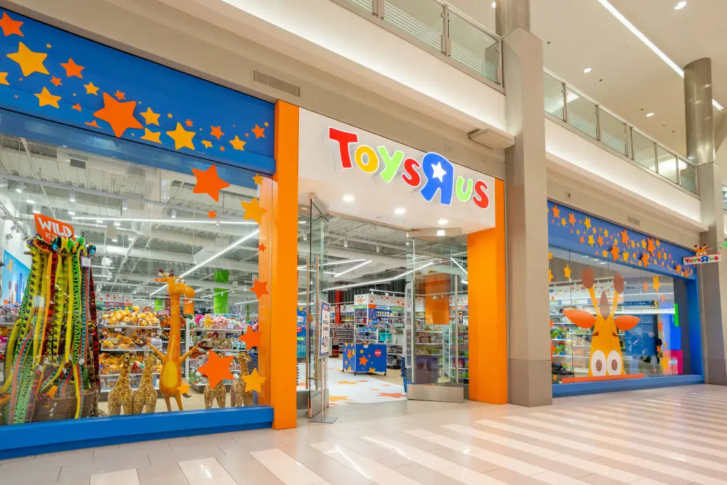 Toys 'R' Us made a deal with Amazon before going bust (AaronP/Bauer-Griffin/GC Images)