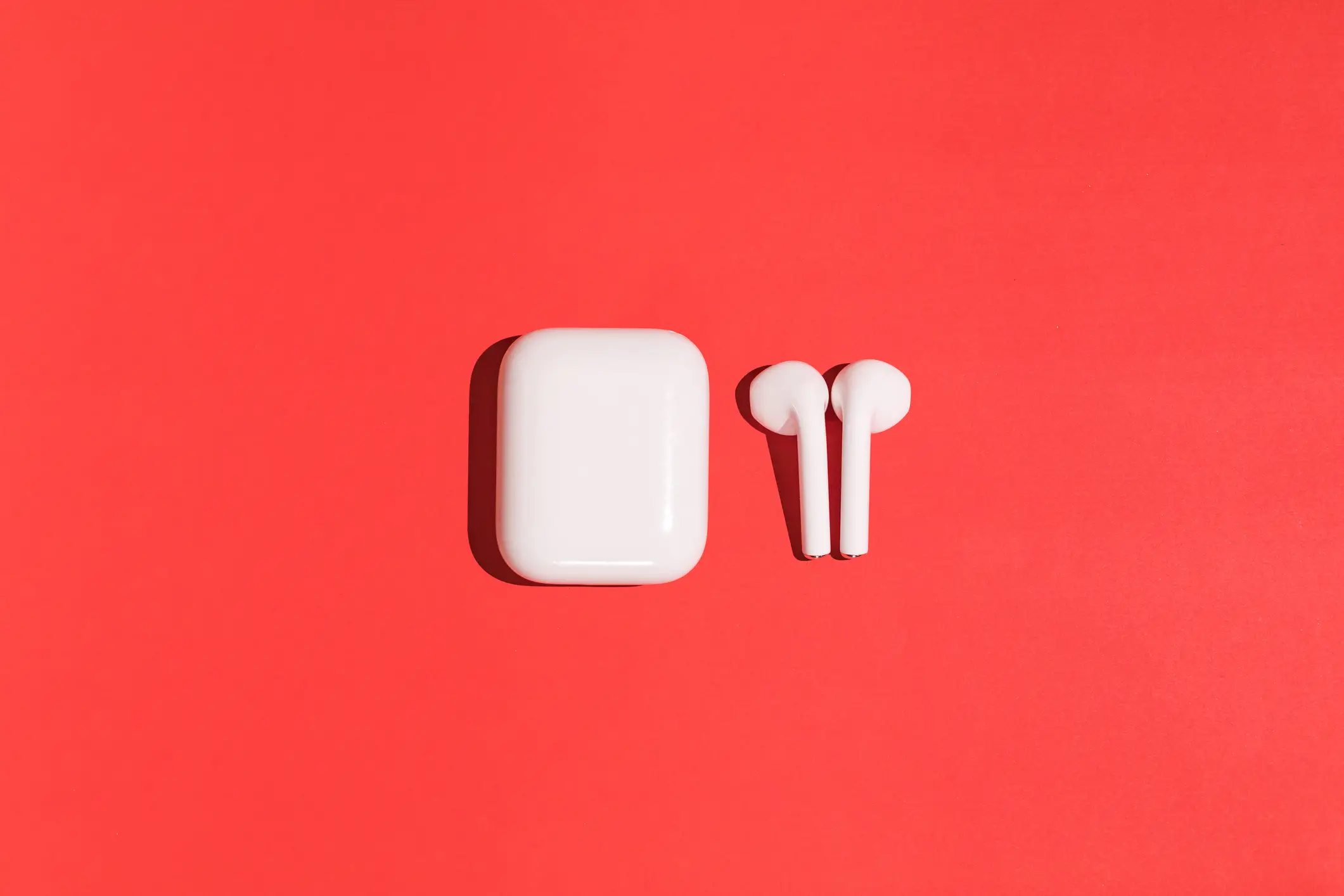 There's a simple way to fix an uneven battery life for AirPods (DBenitostock/Getty Images)