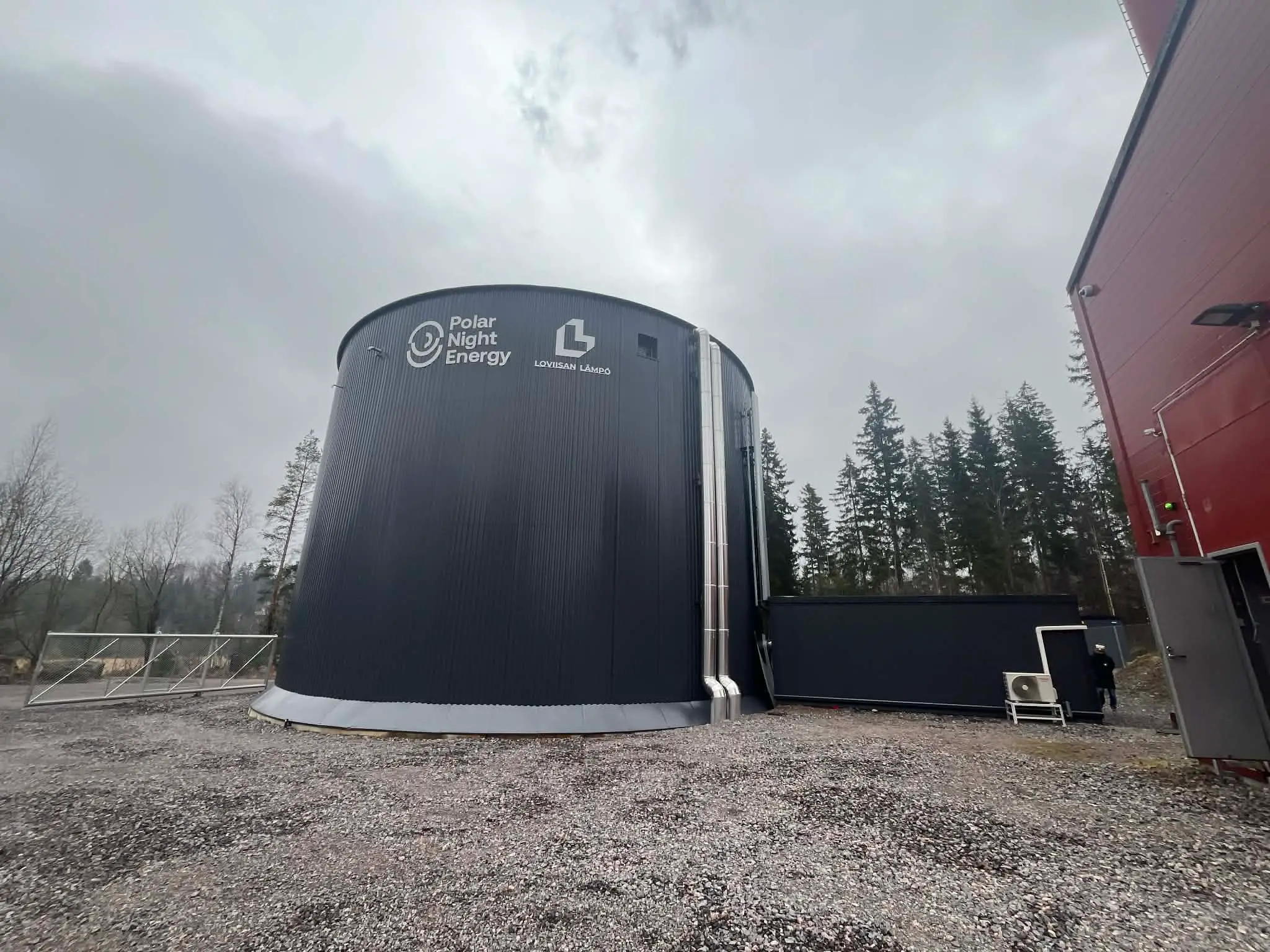 The world's largest sand battery provides heat to the small town of Pornainen in Finland (UNILAD Tech)