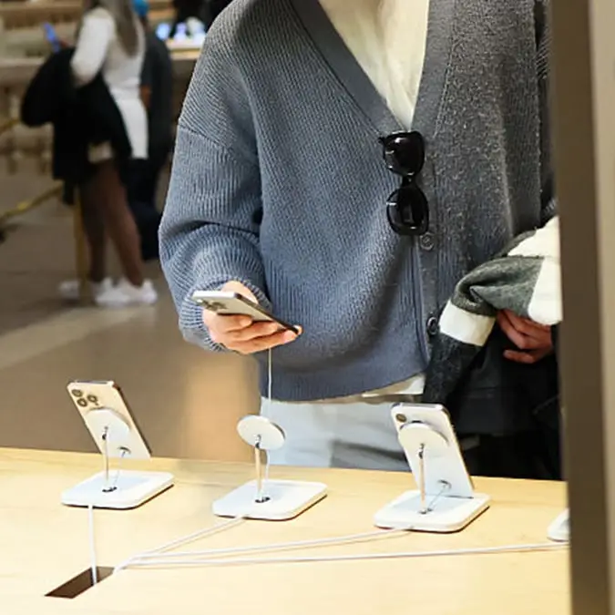 Former Apple Store employee jailed for 13 months after admitting what he did inside the store