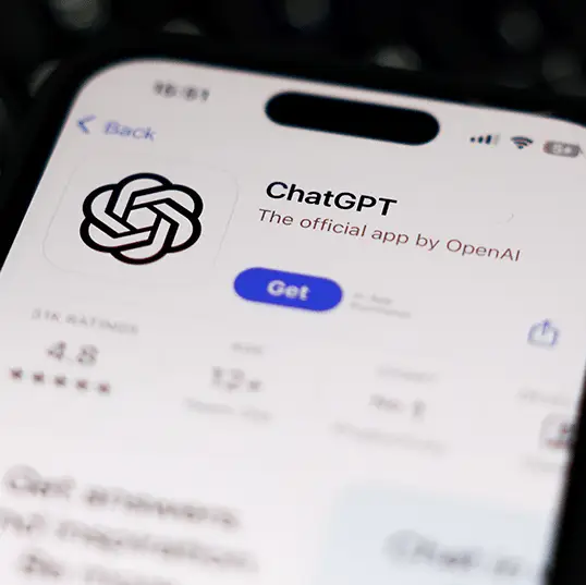 NurPhoto/Contributor / Michael M. Santiago/Staff / Getty