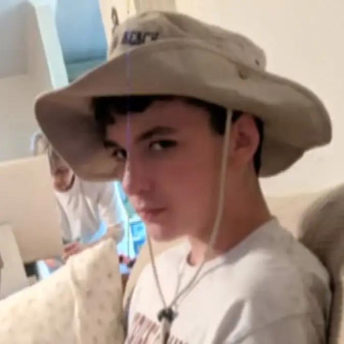 Father of teen who took his own life after being blackmailed with AI nudes issues critical message to parents