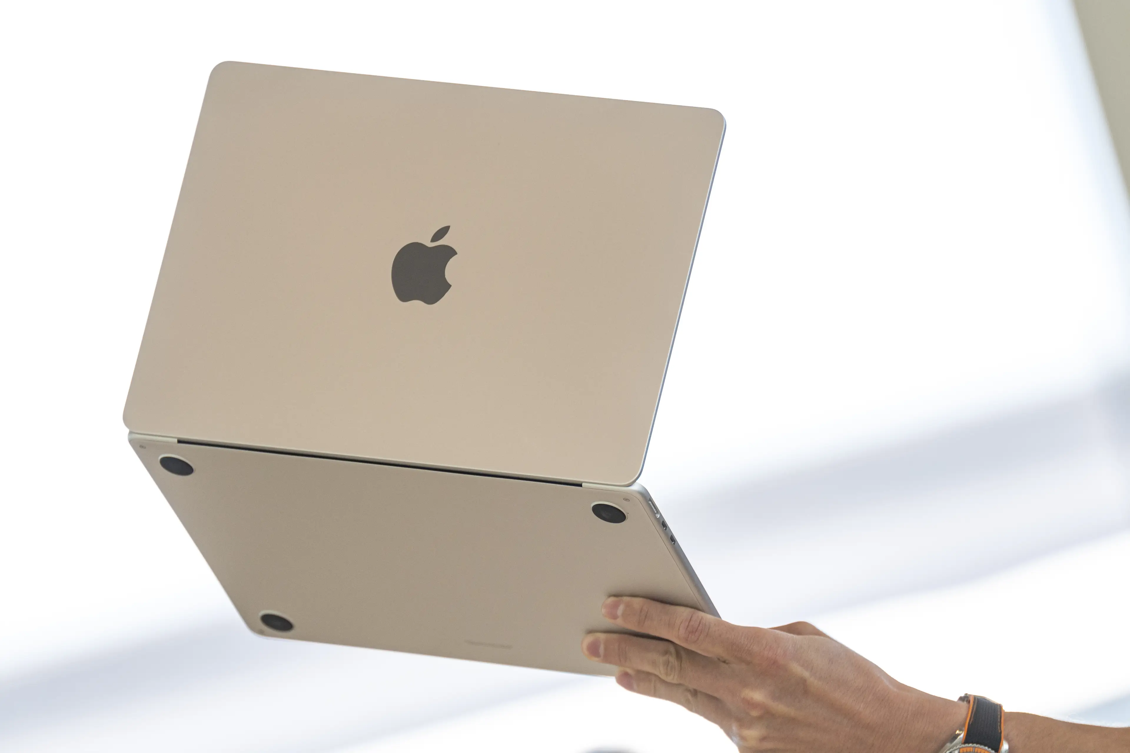 The Apple product is facing weeks-long delays (David Paul Morris/Bloomberg via Getty Images)